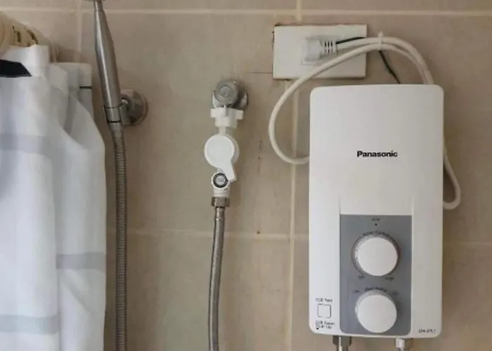 Spacious No Balcony In Mosaic Tower With Wifi And Smart Tv Apartment Manila