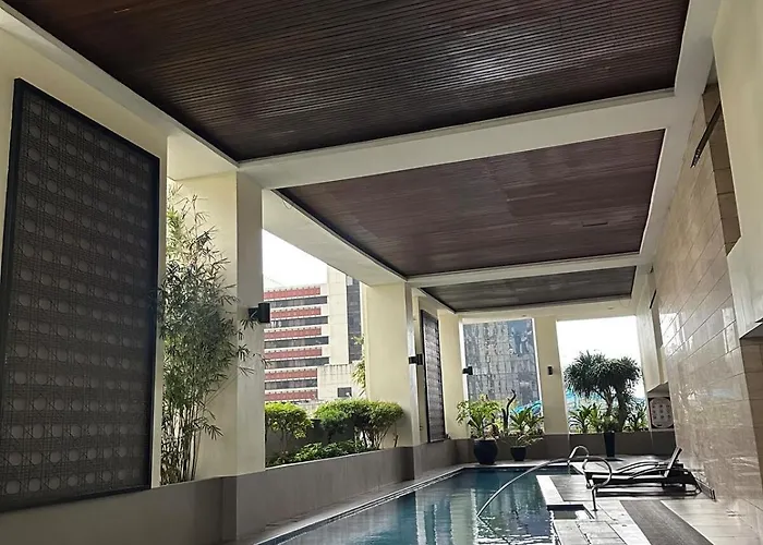 Spacious No Balcony In Mosaic Tower With Wifi And Smart Tv Manila