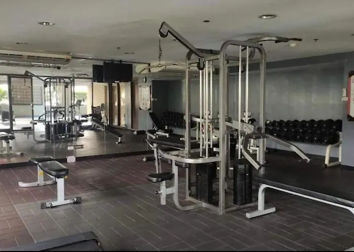 Spacious No Balcony In Mosaic Tower With Wifi And Smart Tv
