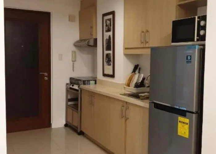 Apartment Spacious No Balcony In Mosaic Tower With Wifi And Smart Tv Manila