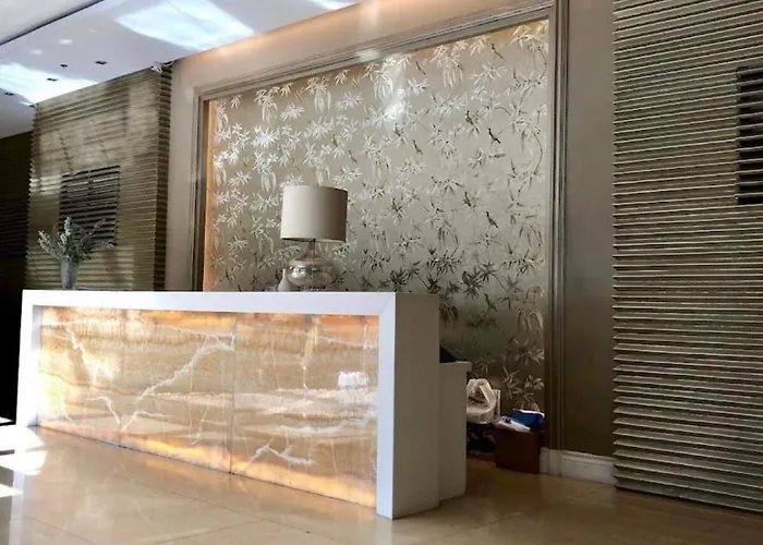Spacious No Balcony In Mosaic Tower With Wifi And Smart Tv Apartment Manila